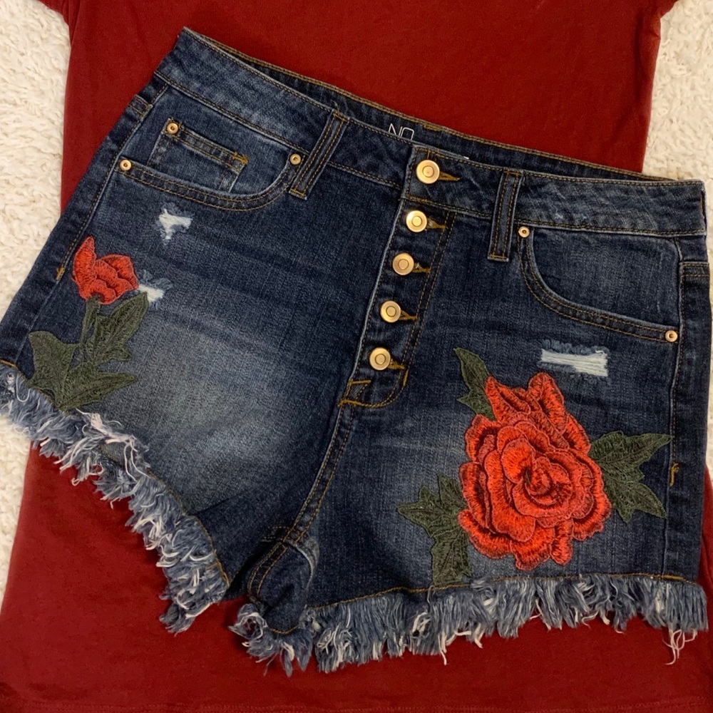 Trendy Outfit Deal! Denim Jean Shorts and shirt
